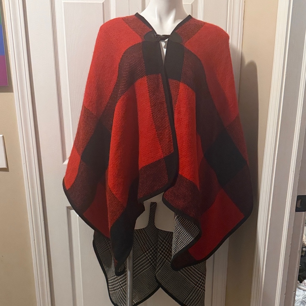 Mud Pie Buffalo Check Toggle Reversible Wrap/Poncho